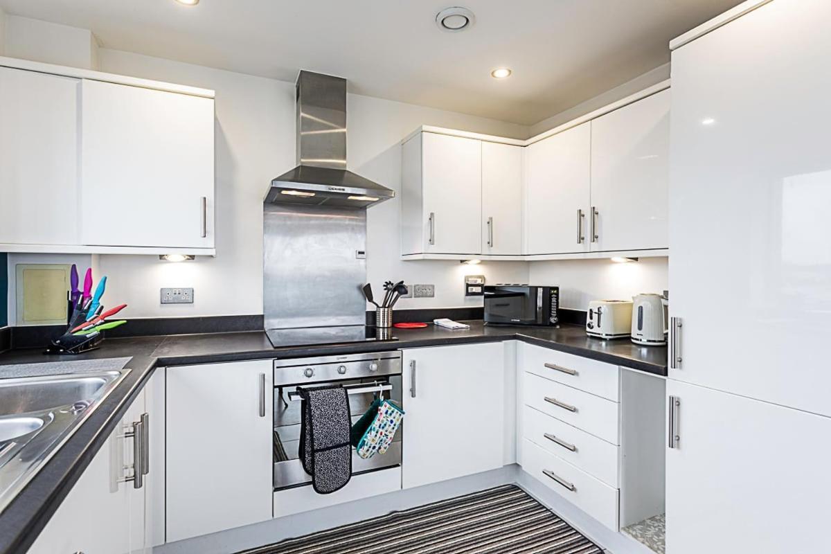 Trendy Queen'S Park Apartment With Views Across London Eksteriør billede