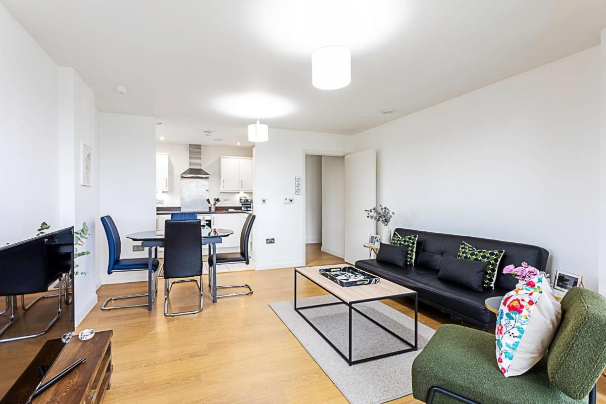 Trendy Queen'S Park Apartment With Views Across London Eksteriør billede